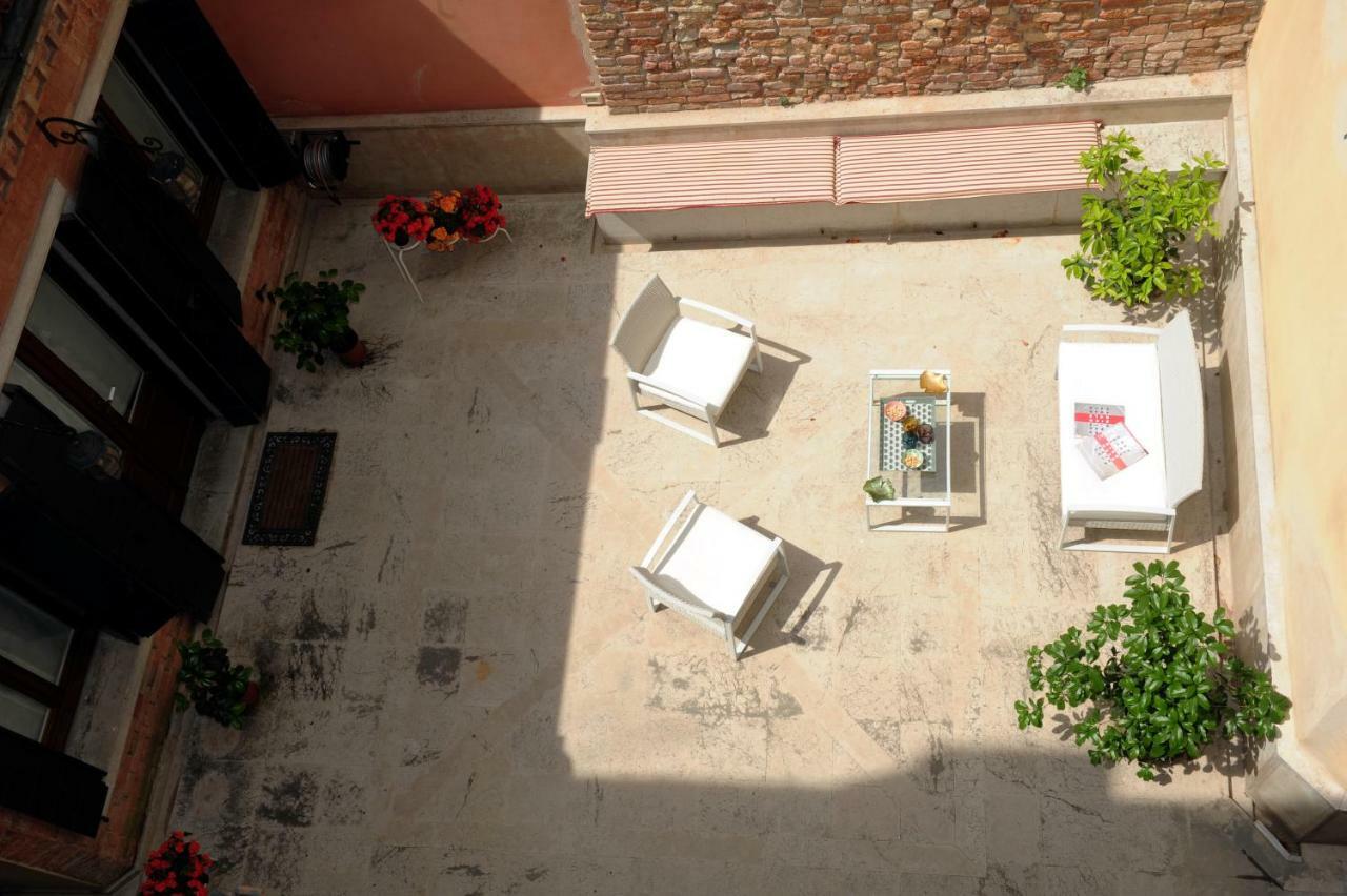 Ca' Del Cortile * Venise
